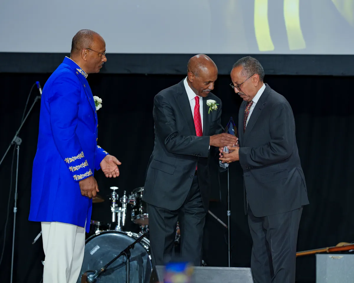 Award Ceremony photography — image 7